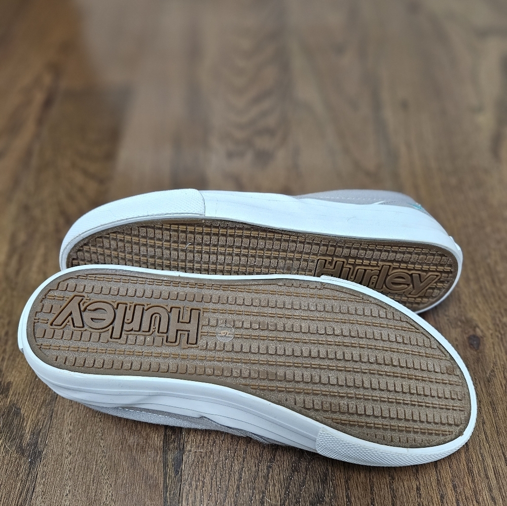 Hurley Gray Slip-On Sneakers with Elastic Panels NEW - Picture 5 of 6